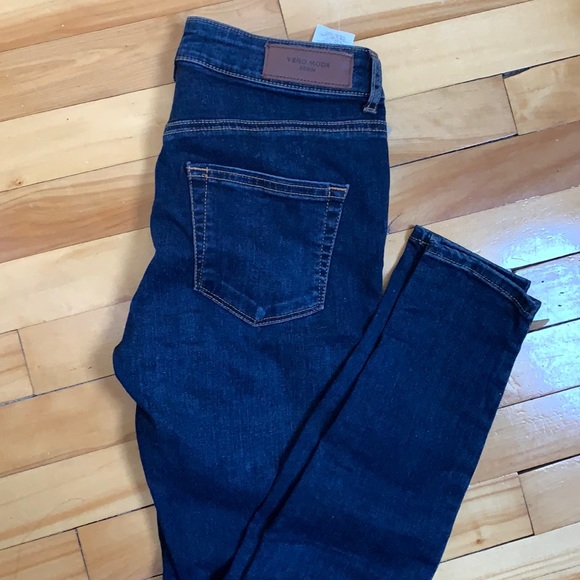 Jeans - Picture 1 of 1